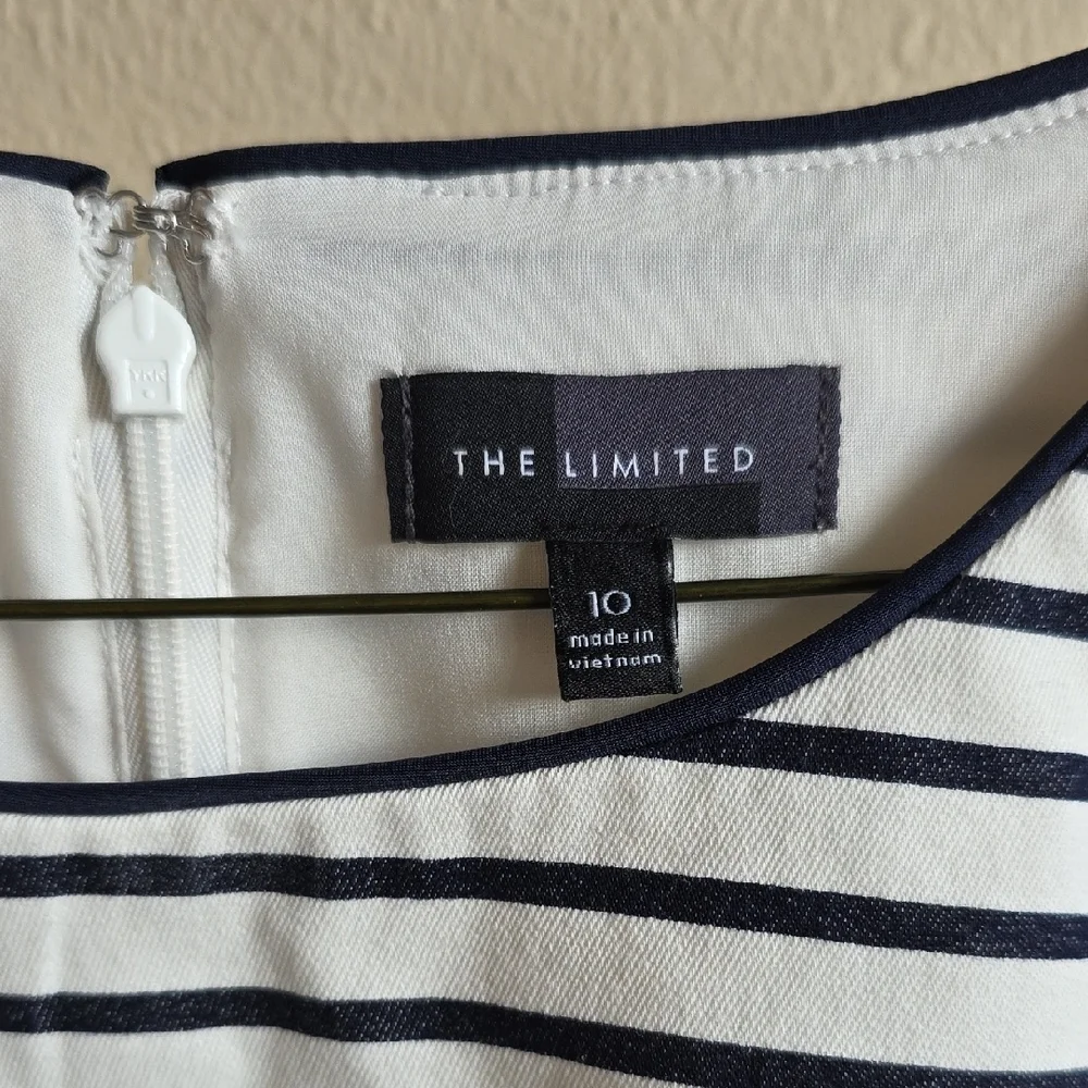 The Limited Black & White Striped Fit & Flare Sleeveless Dress Womens Size 10 - Picture 3 of 7